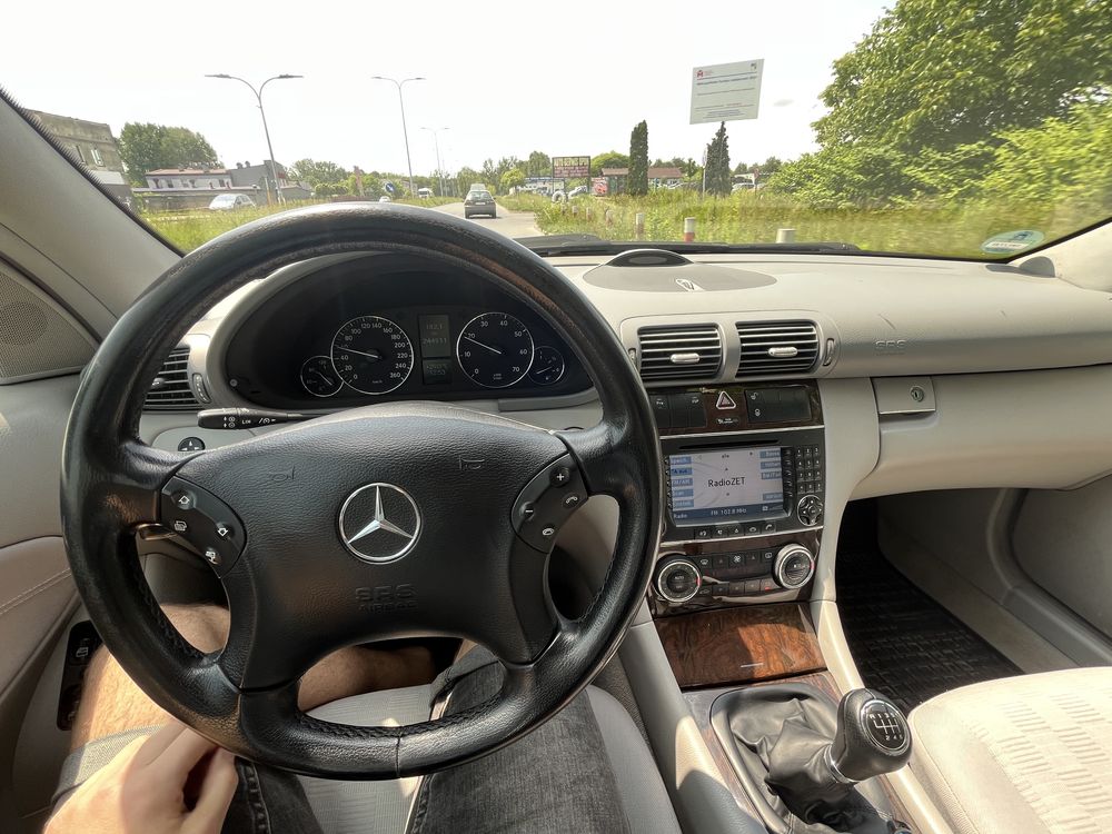 Mercedes-Benz w203 C180 Kompressor zadbany zdrowy lpg nowy rozrzad