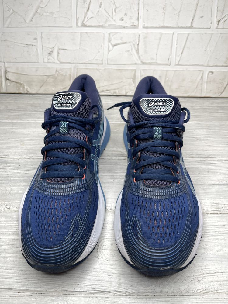 Беговые кроссовки asics gel nimbus 21
