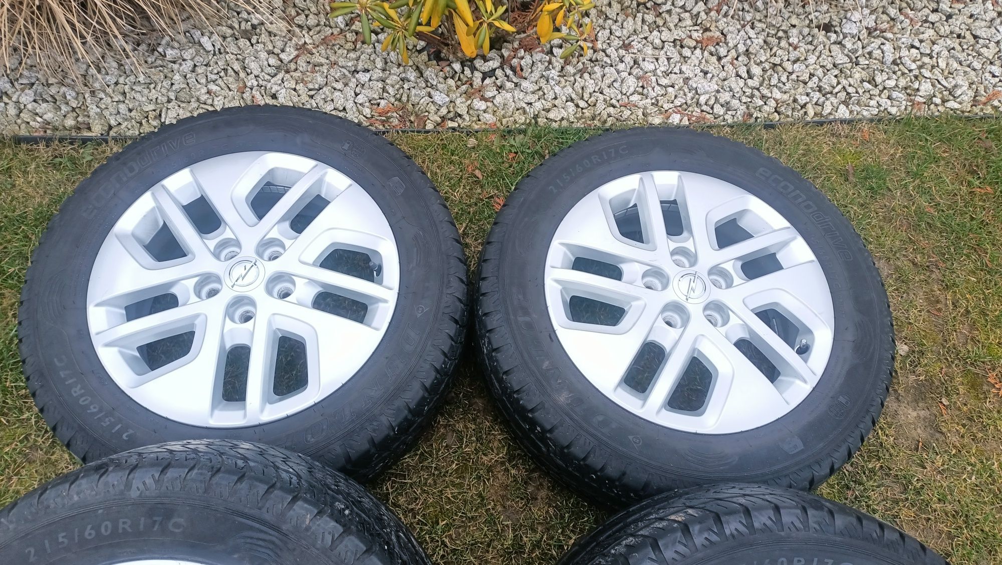 Koła letnie felgi 17 5x114,3 et50 Opel Vivaro Renault Trafic itd