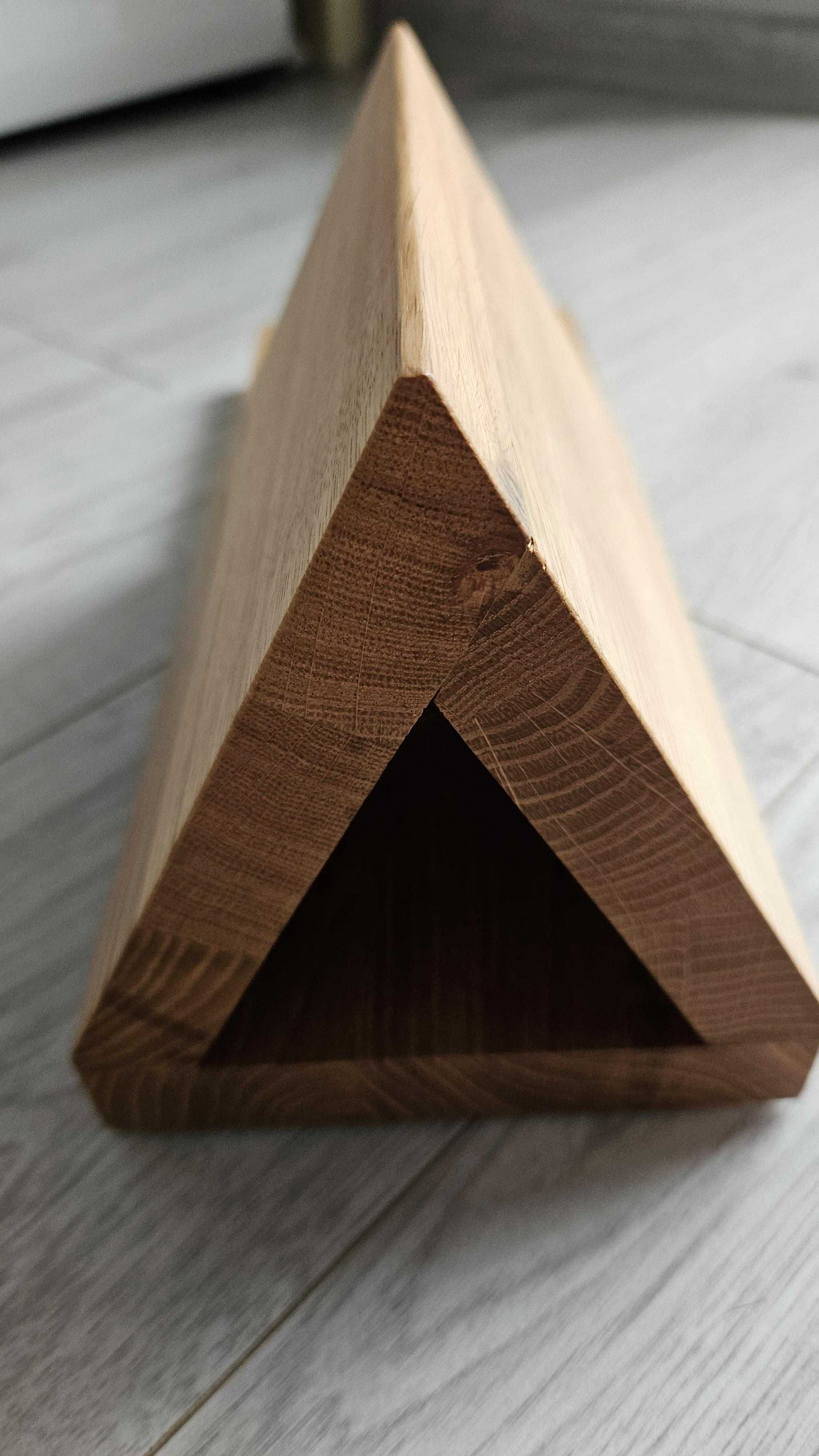 Solidny drewniany stojak na książkę i napój
