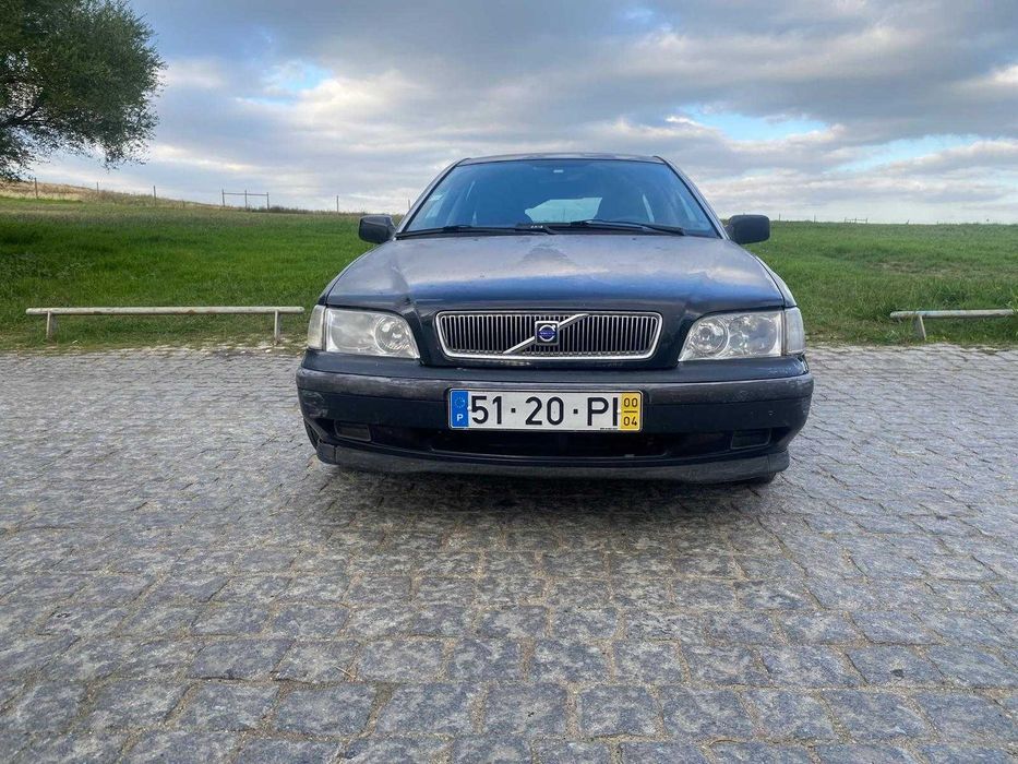 Volvo V40 1.9DI ano 2000