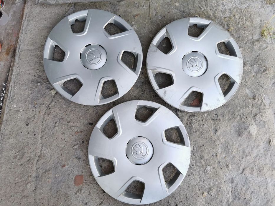 Skoda Octavia Fabia Yeti Roomster Kołpaki 15&quot; 3 szt