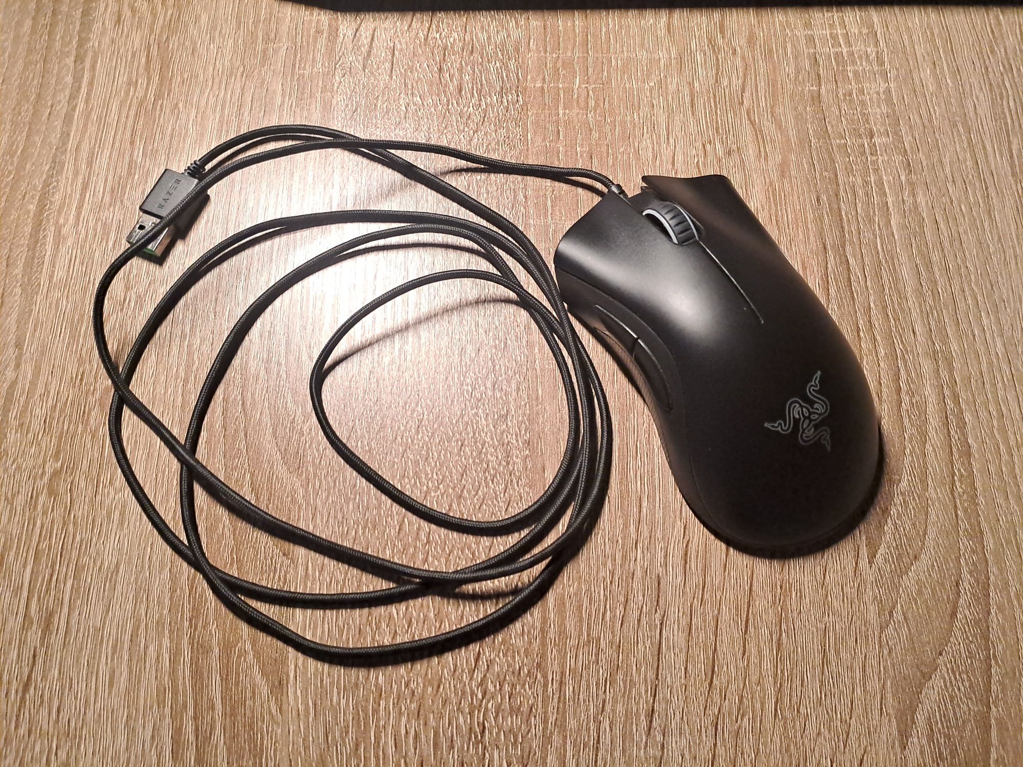 Мишка Razer DeathAdder Essential