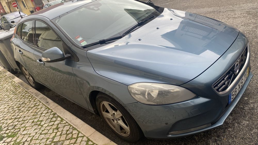 Volvo V40 - 2012