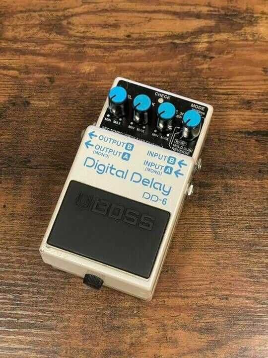 BOSS DD3 Delay 2006 super bom estado