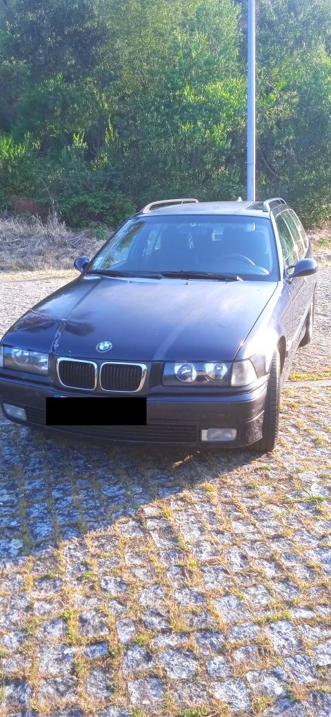 B.M.W 318 TDS carrinha .