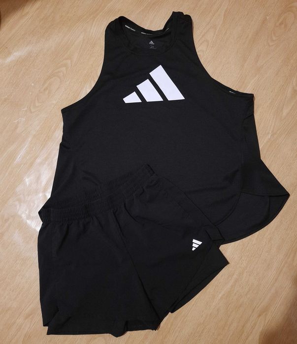 на подарунок adidas