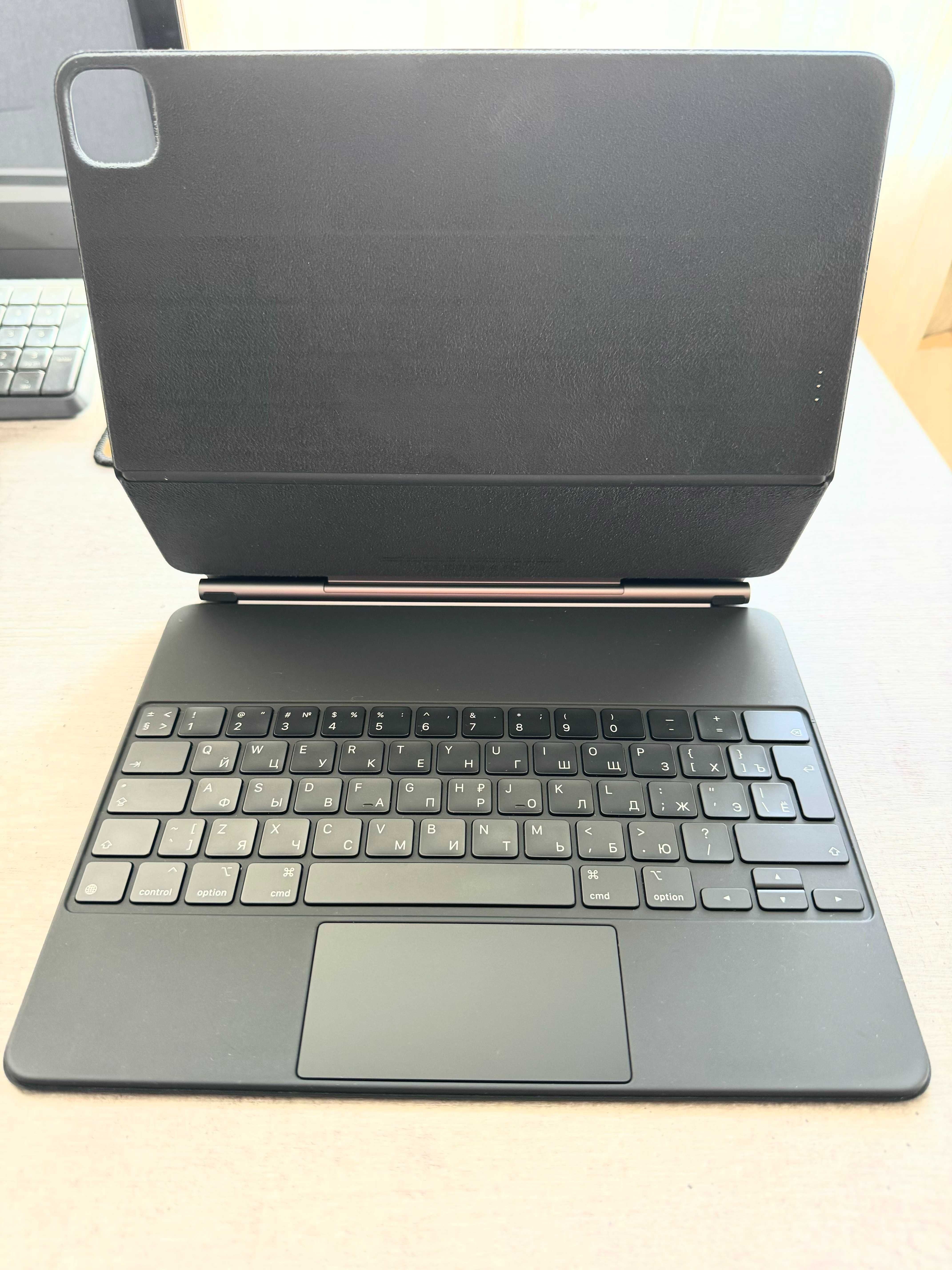 Apple Magic Keyboard for iPad Pro 12.9