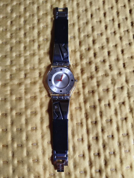 Relógio Swatch muito elegante