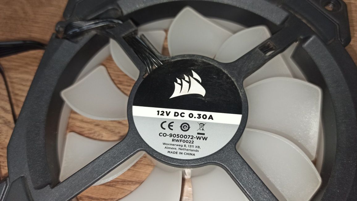 Кулер Corsair LL120 RGB (CO-9050072-WW) - є 3 шт.