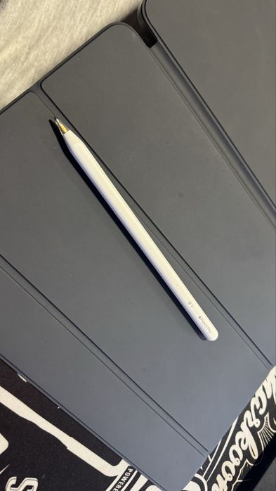 Ipad air wifi 11 polegadas 128gb + capa apple + caneta apple