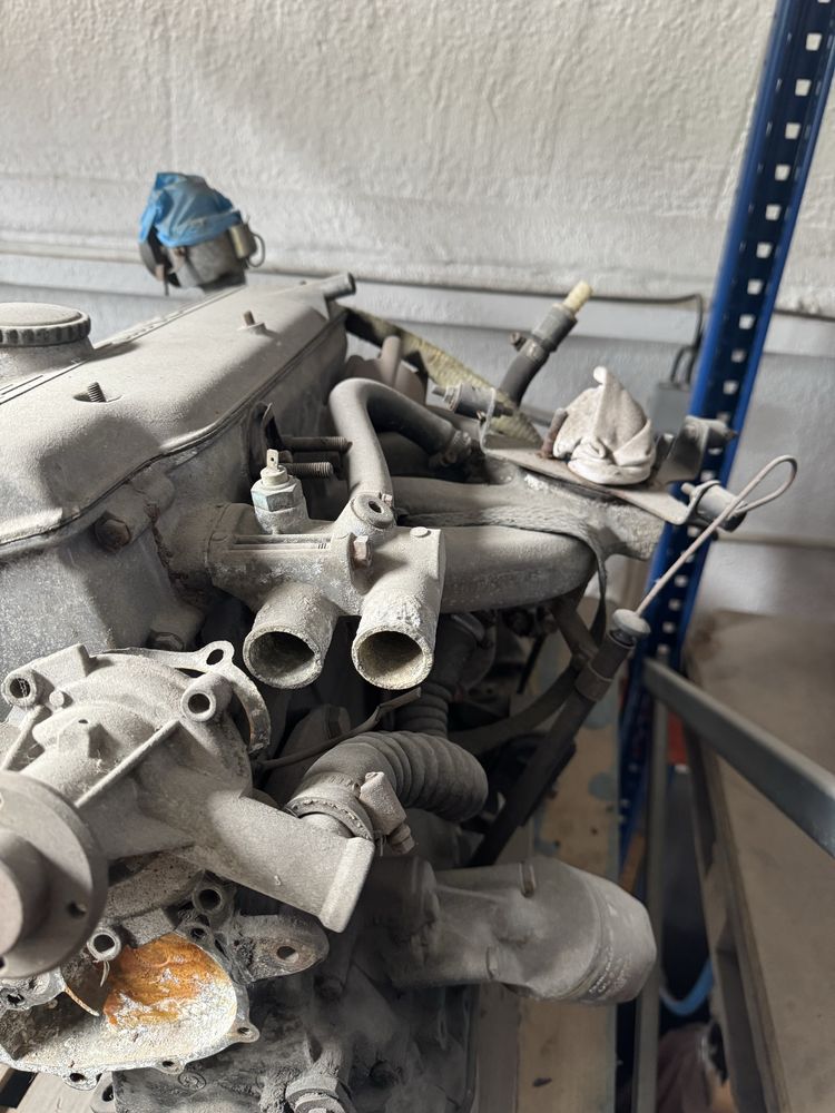 Motor BMW 1602 e caixa