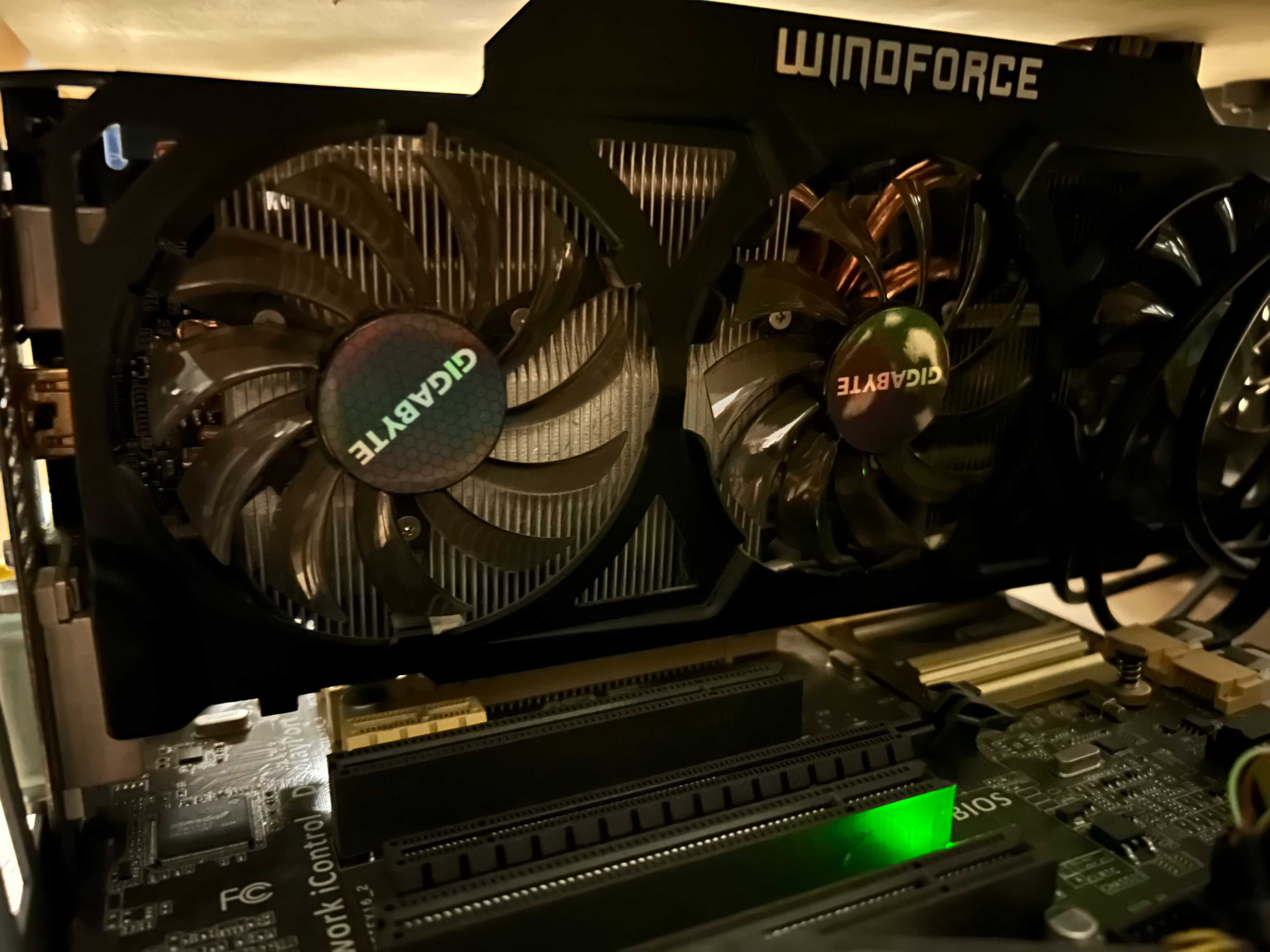 Komputer stacjonarny i7-4770, 32GB RAM, 120GB SSD, GeForce GTX 770 4GB