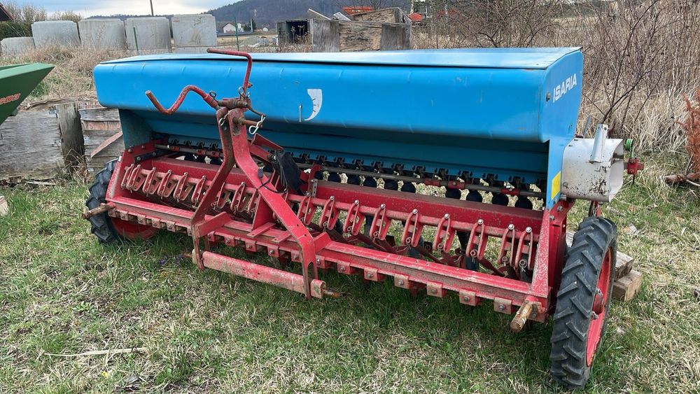 Śiewnik zbożwy  isaria 2.5 m.  Amazone
