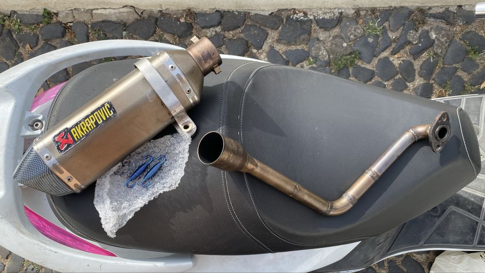 Escape Akaprovic mais coletor em inox