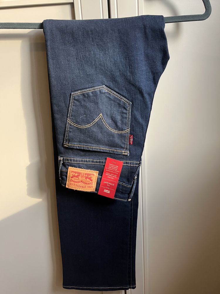 Spodnie levis 714 straight