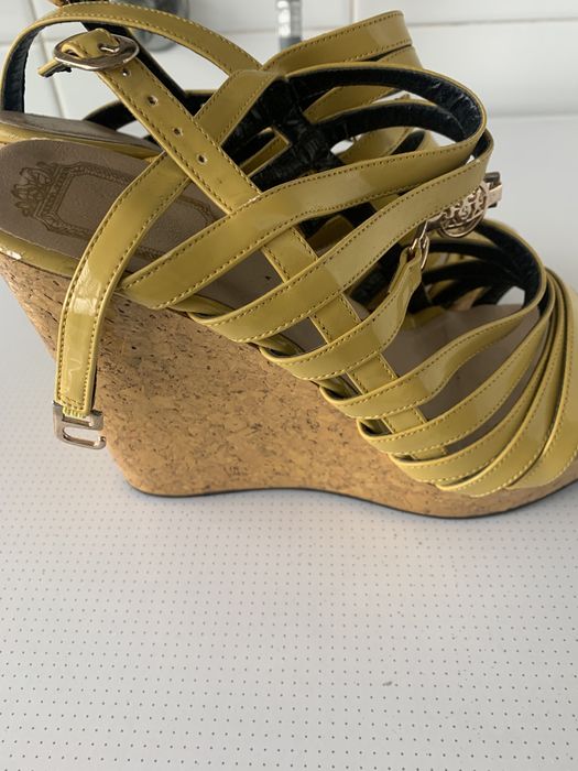 Sandálias elegantes