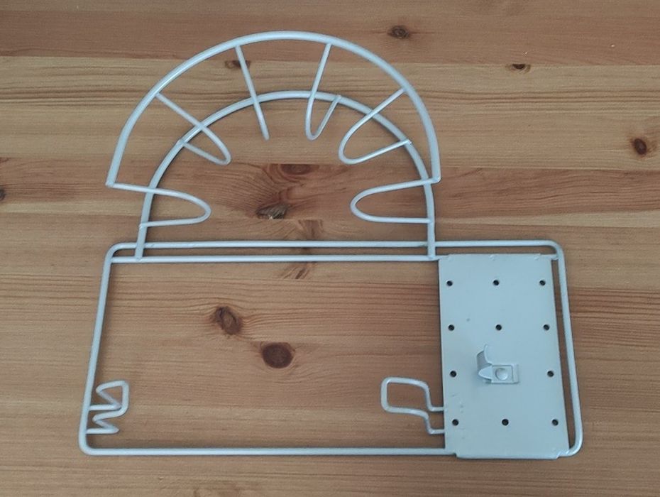 Uchwyt Ikea na odkurzacz