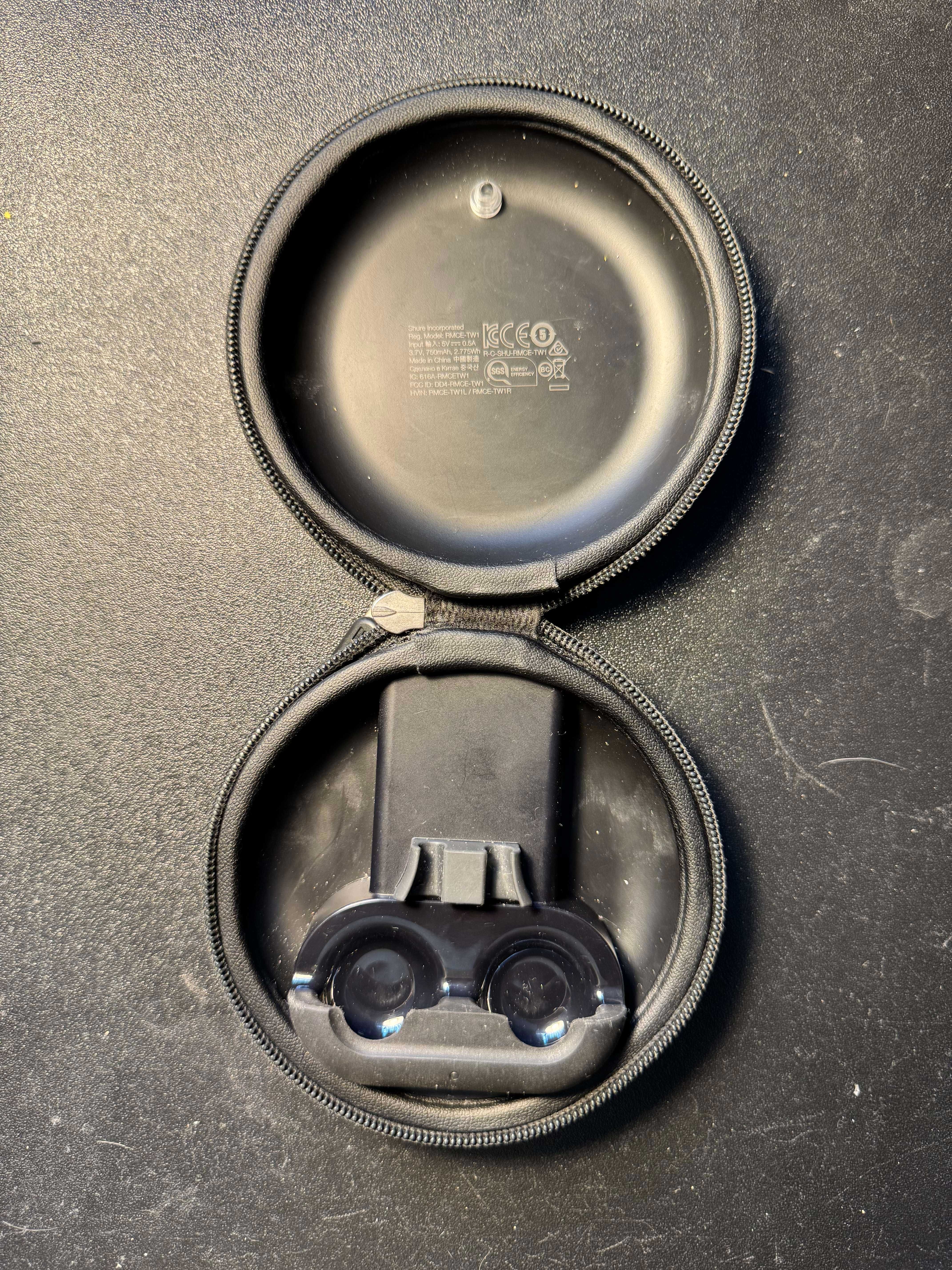 Shure RMCE-TW2 prawa słuchawka oraz case ładujący MMCX