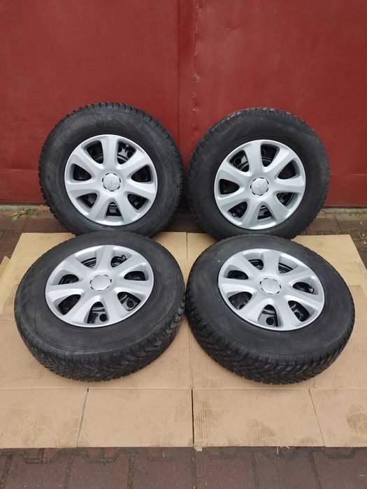 ZIMOWE 215/70R16 stan IDEALNY Czujniki MITSUBISHI Asx, Outlander