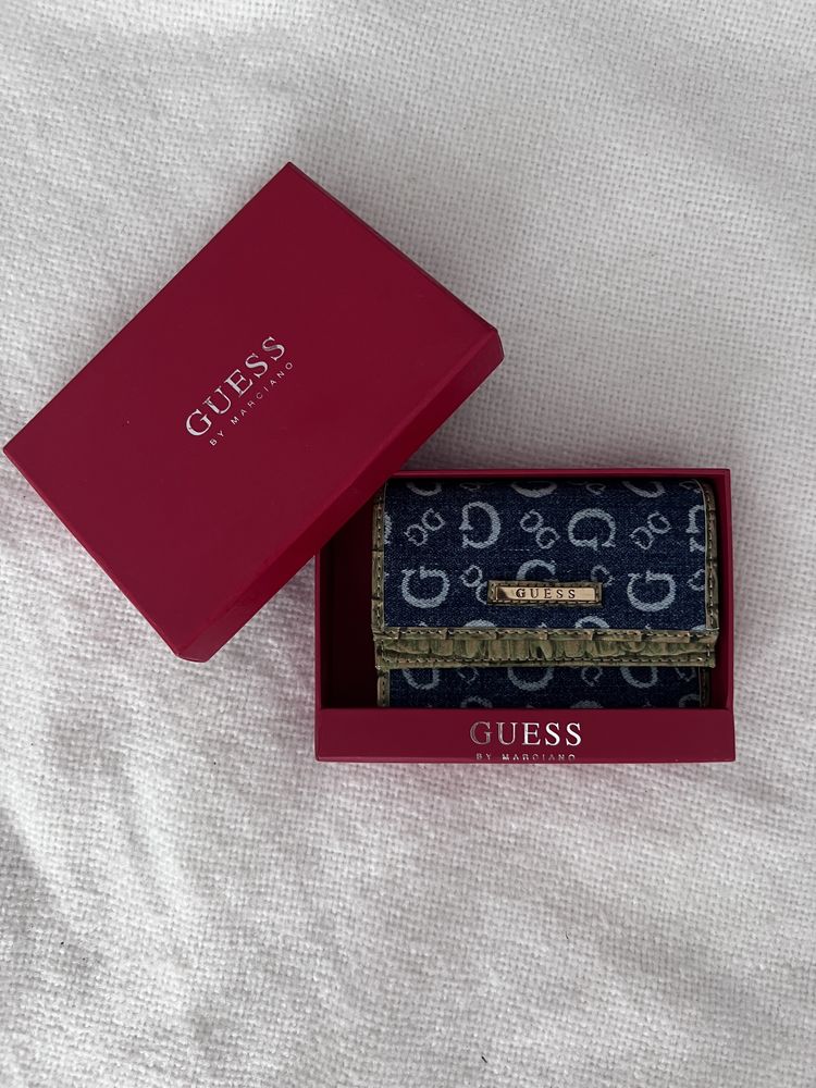 Nowy portfel GUESS