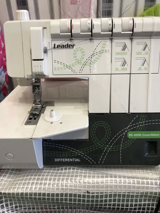 Швейная машинка Leader VS 400 D