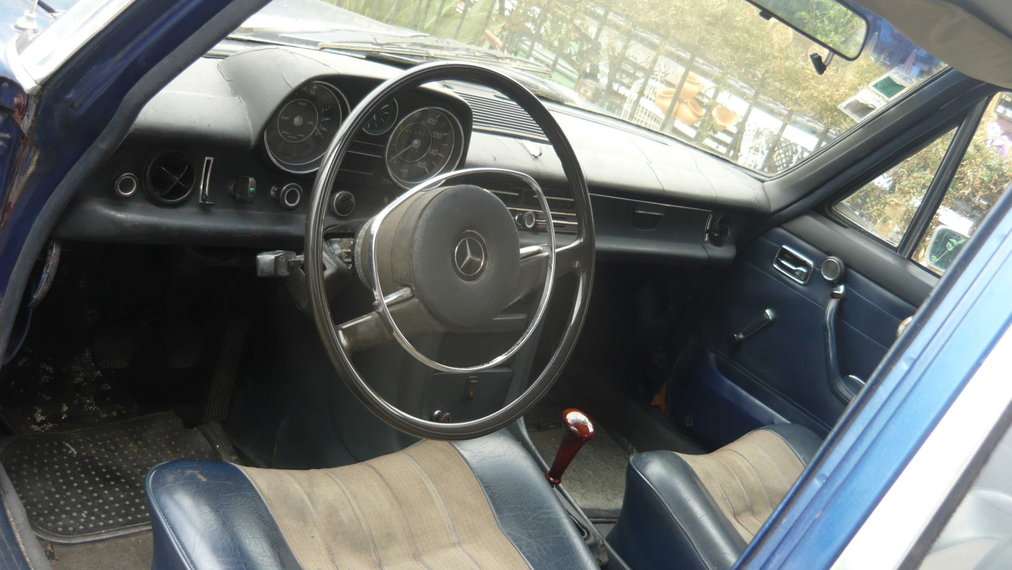 Mercedes Benz  w115/8