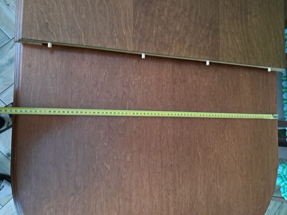 Duży masywny rozkładany stół