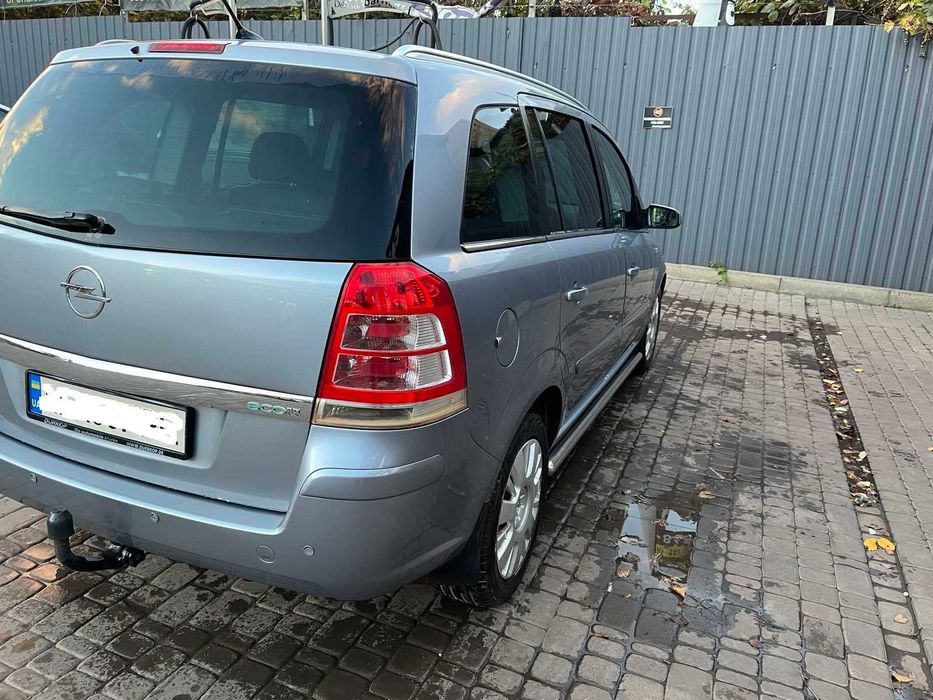 Opel  Zafira B 2008 р