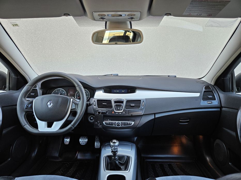 Renault Laguna # GT # 2.0 DCI 178kM # Bi-ksenon # 4 Control # Skóra #