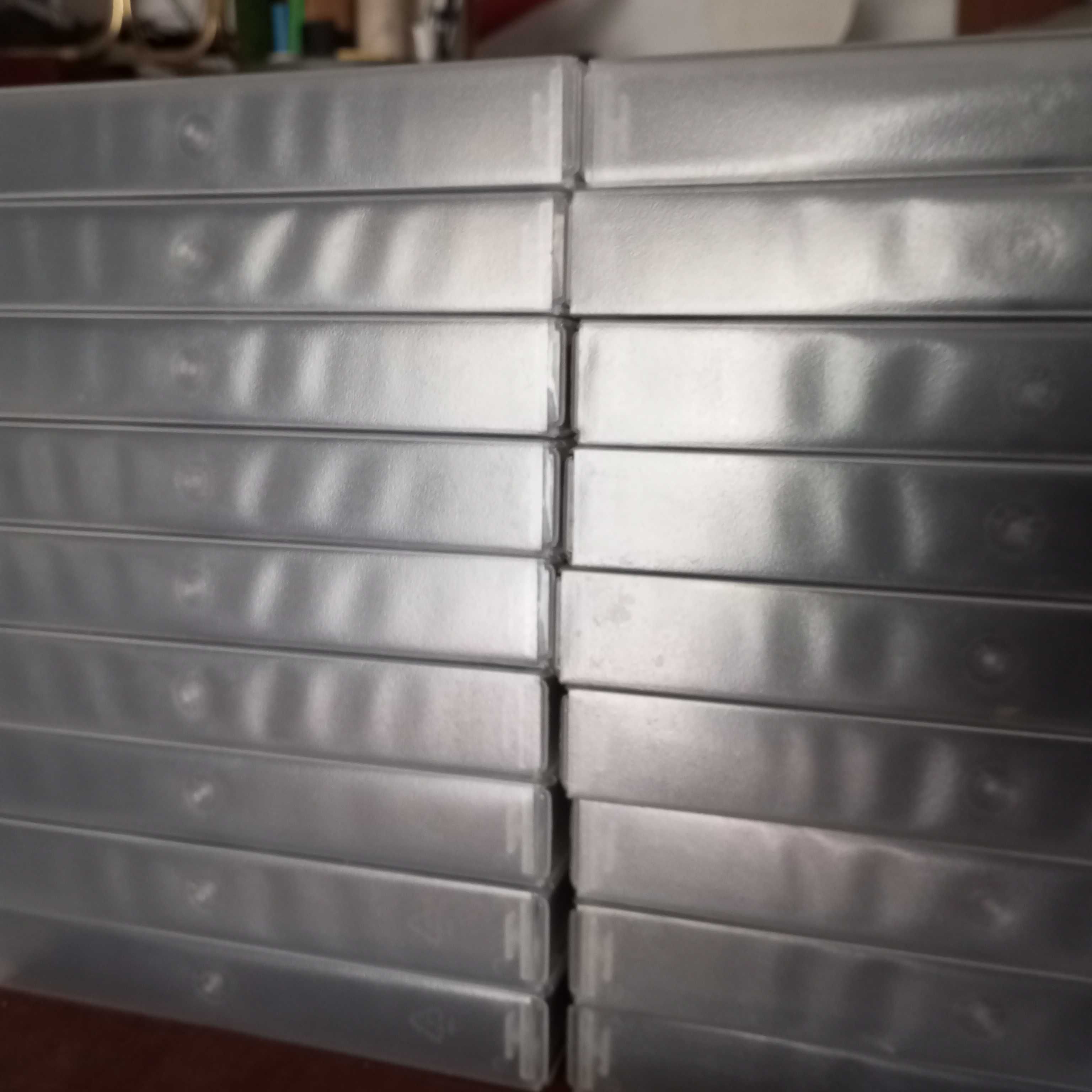 60 Cassetes VHS virgens (15 e 30 minutos) com capas de plástico