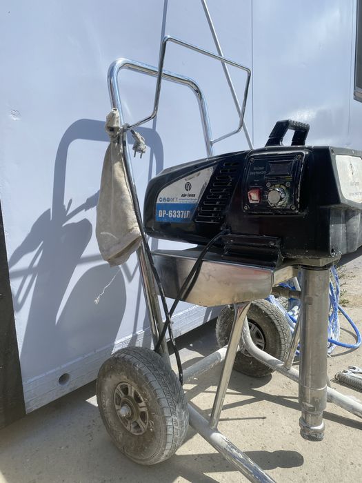 Безповітряний фарбувальний апарат DP-6337ib (для шпаклівки)