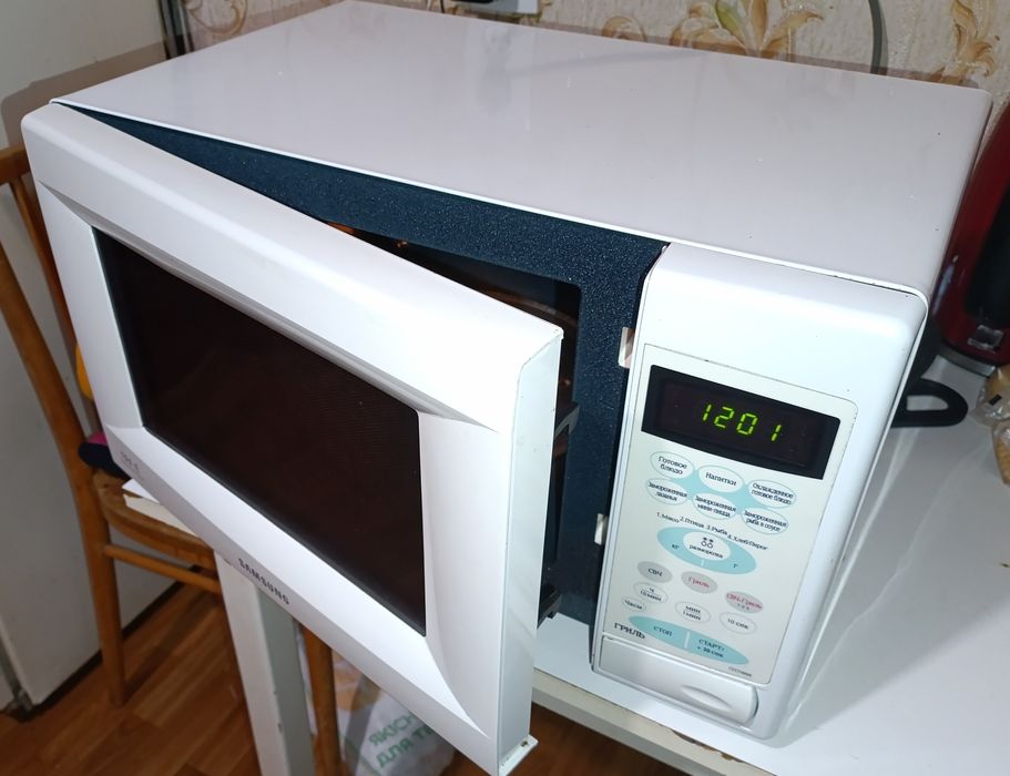 Мікрохвильова піч Samsung  микроволновая печь