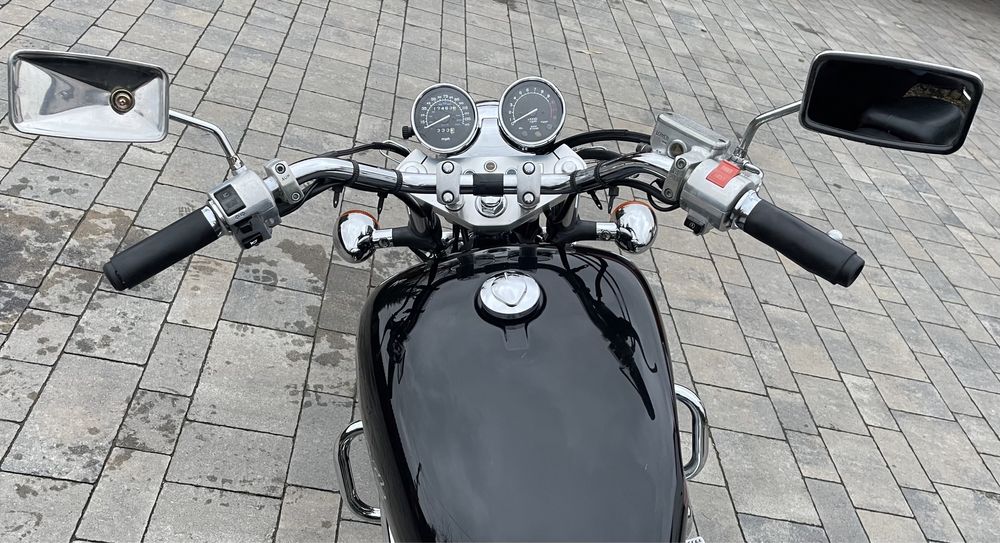 Мотоцикл  Honda VF750 C