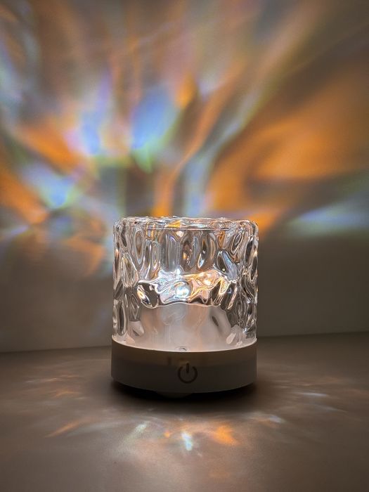 Світильник з ефектом північного сяйва