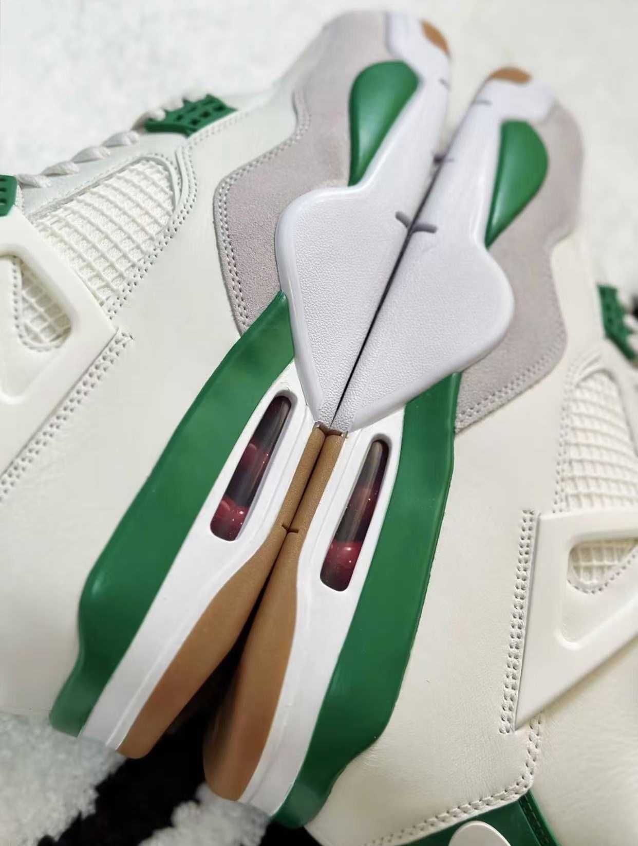 Nike SB x Jordan Air Jordan 4 Pine Green R.43