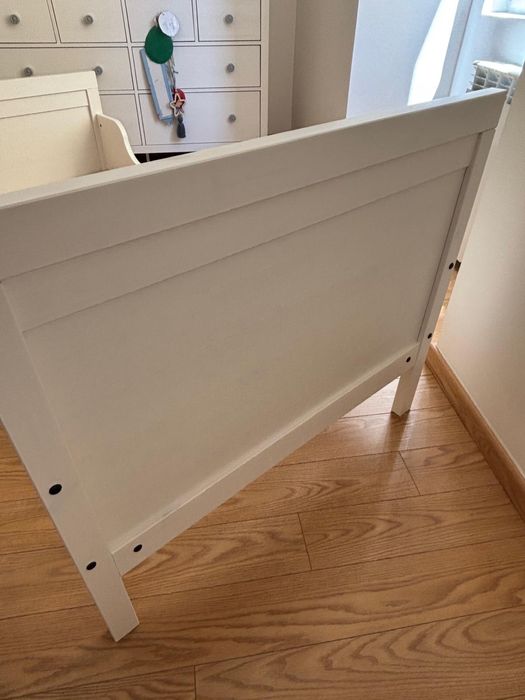 Cama extensível Sundvik + Colchão