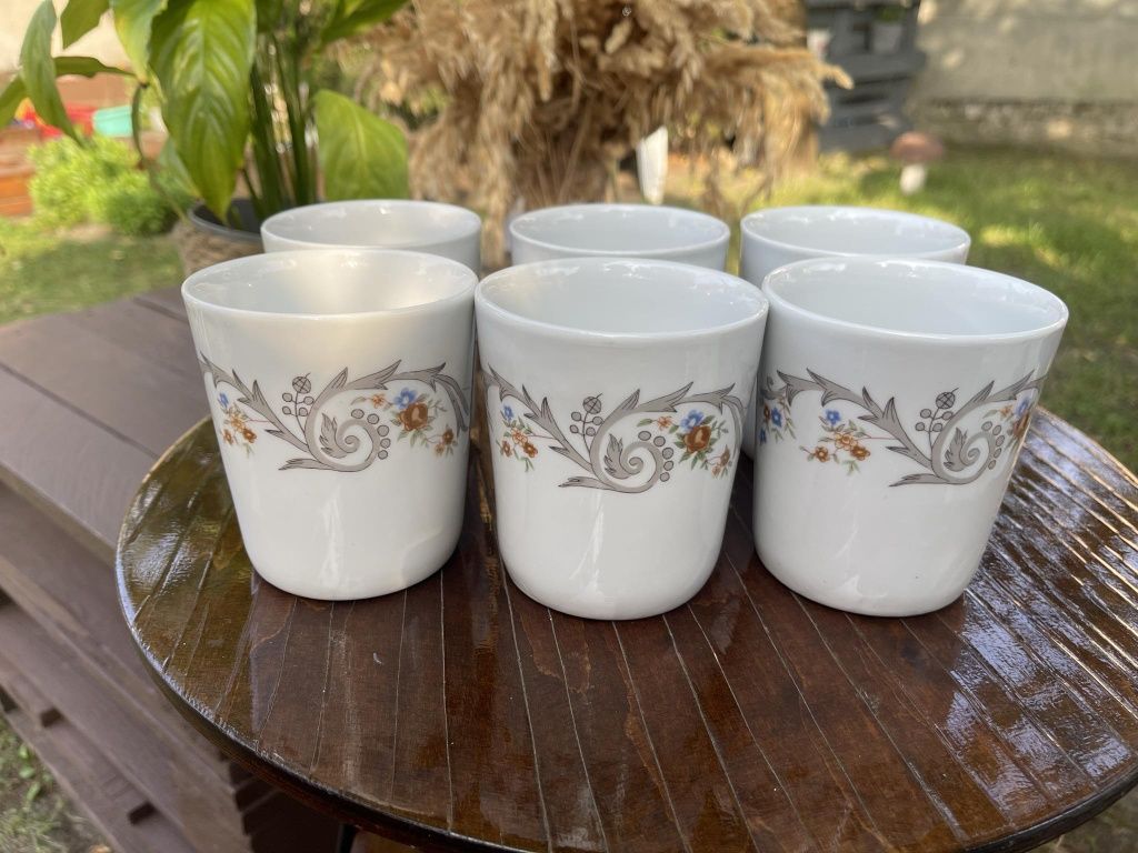Kubki Kubek Porcelana Chodzież Lubiana PRL