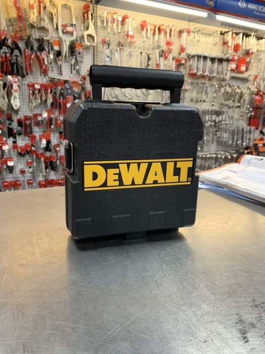 Nivel Laser Luz Verde Cruzado DeWalt DW088CG