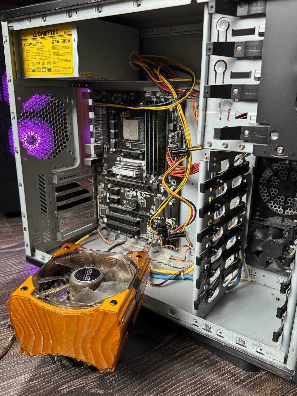 Материнська плата GIGABYTE GA-970A-DS3P+Phenom II X4 955 BE+ 16GB ОЗУ!