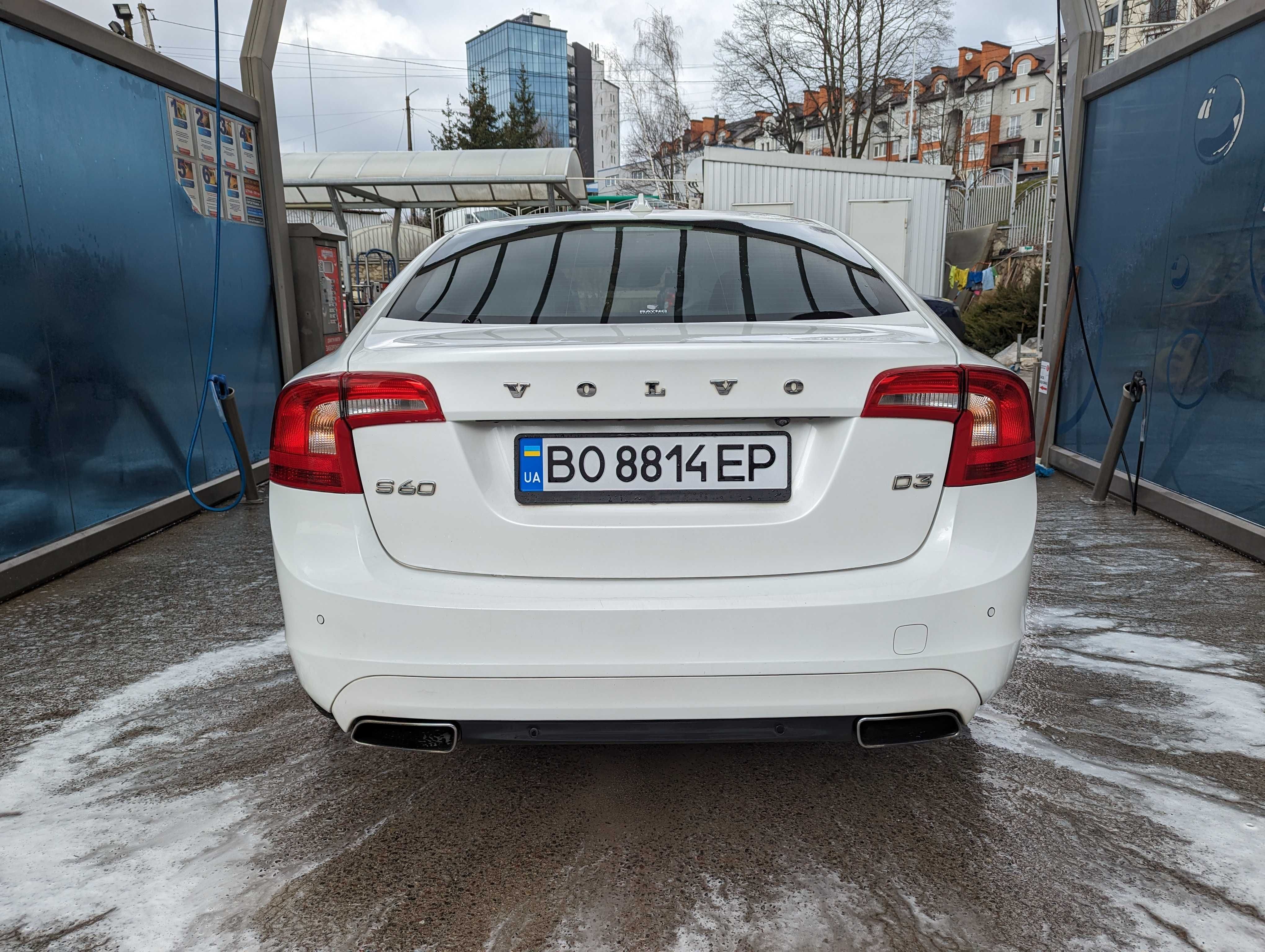 Volvo S60 D3 2.0 diesel Premium 8-speed