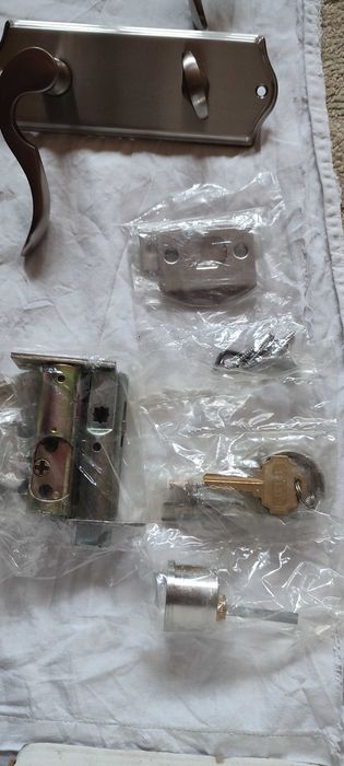 Замок вхідних дверей EMTEK California (USA).