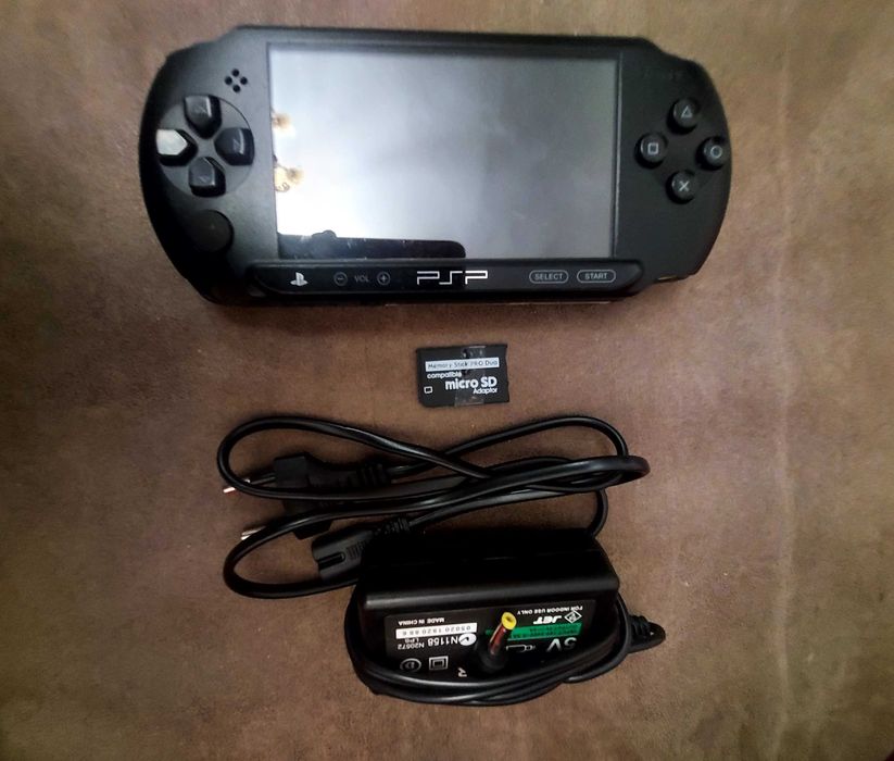 PSP E1000 Street чудовий стан • Оригінальна зарядка + MicroSD адаптер