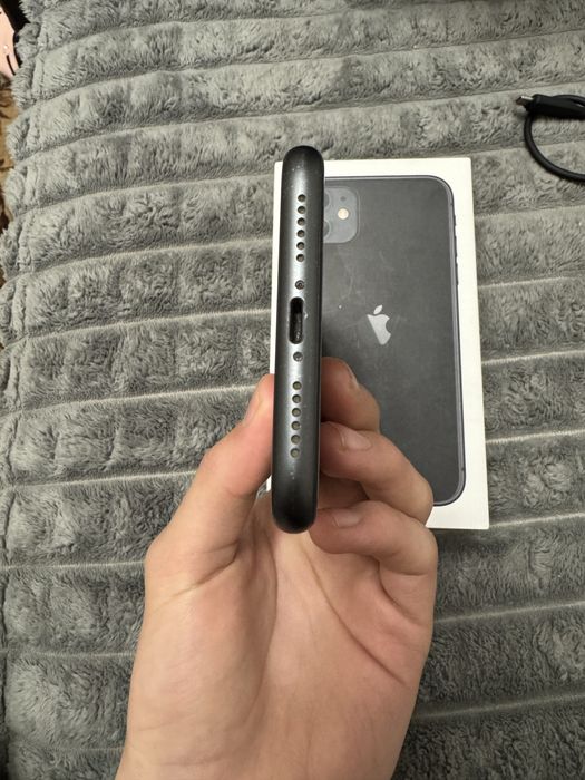 Айфон 11 на 128 гб 71 акб с нюансом