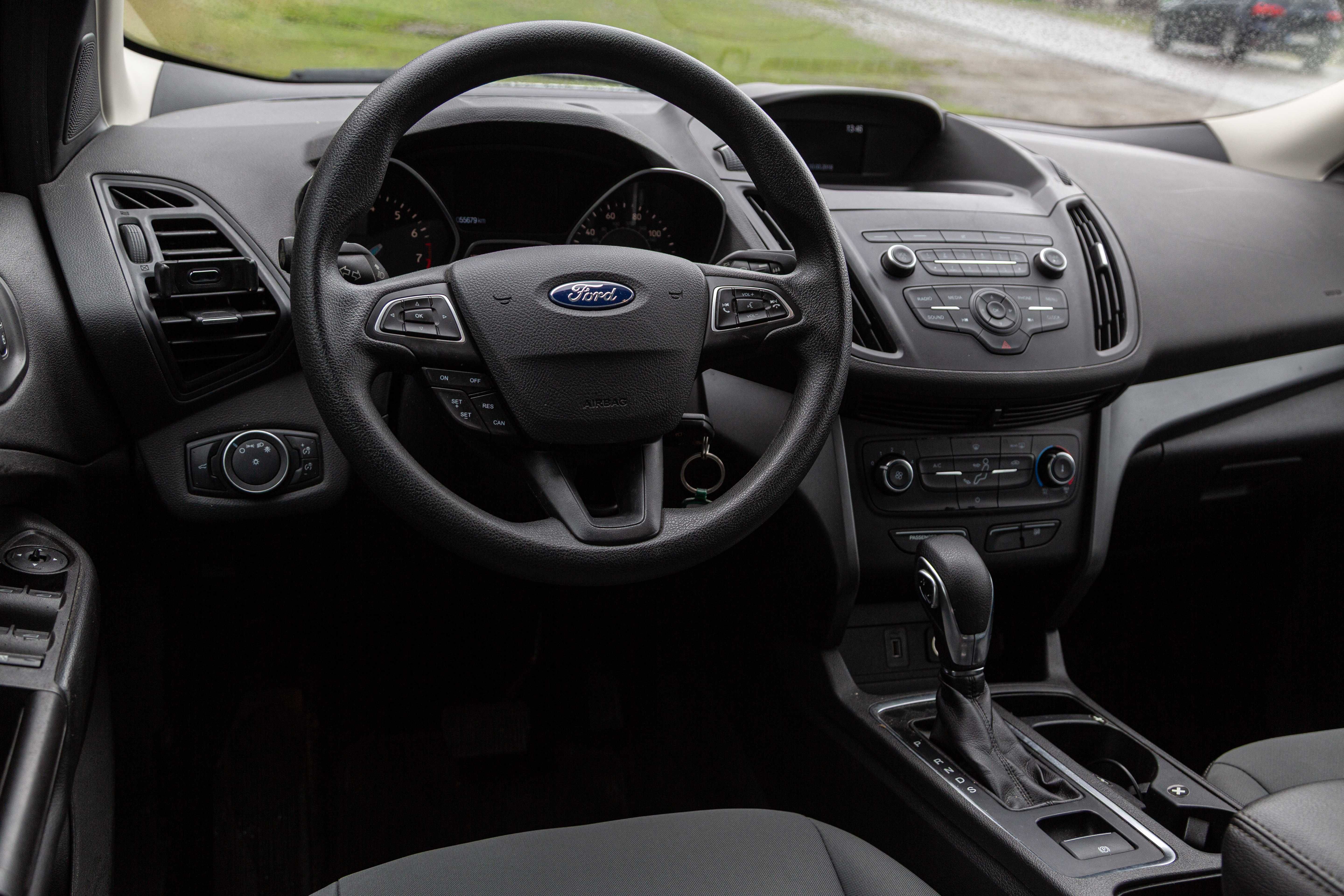 Продам Ford Escape