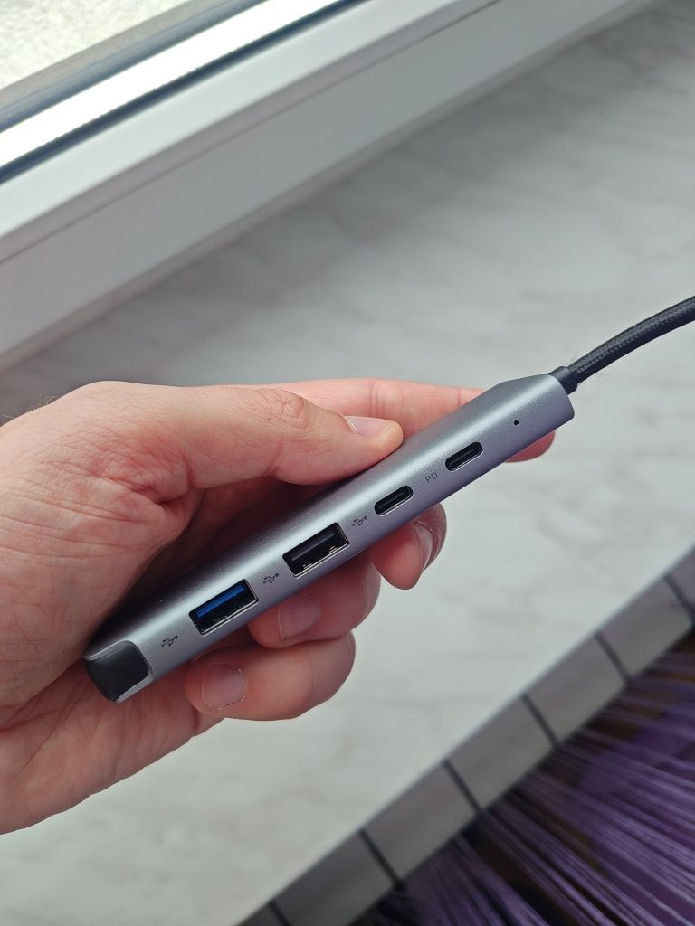 LLANO 5 w 1 Hub USB-C Stacja dokująca do notebooka Rozdzielacz USB3.0