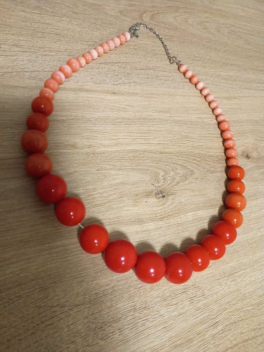 Korale naszyjnik