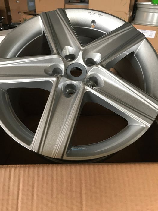 Alufelgi 17'' Aluett 5x108