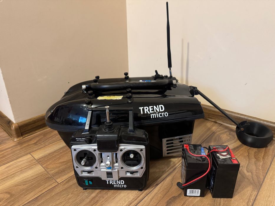 Łódka zanętowa Trend micro