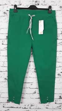 Świetne spodnie , nogawka 7/8  kolor zieleń rozm.M/L  do 96cm pas